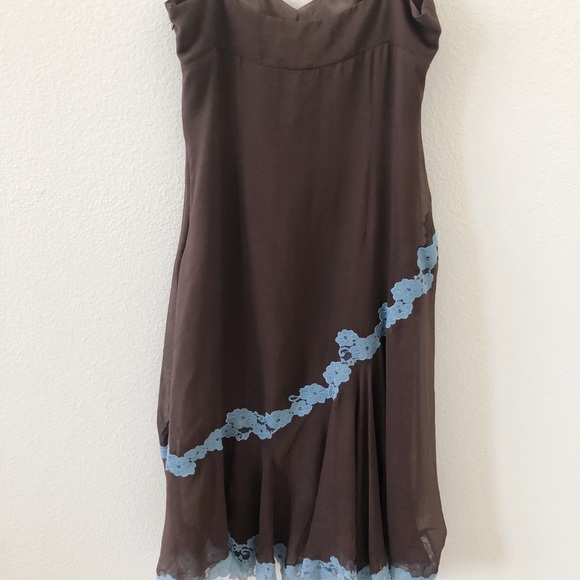 BCBG Maxazria dress brown size 8 - Picture 4 of 6
